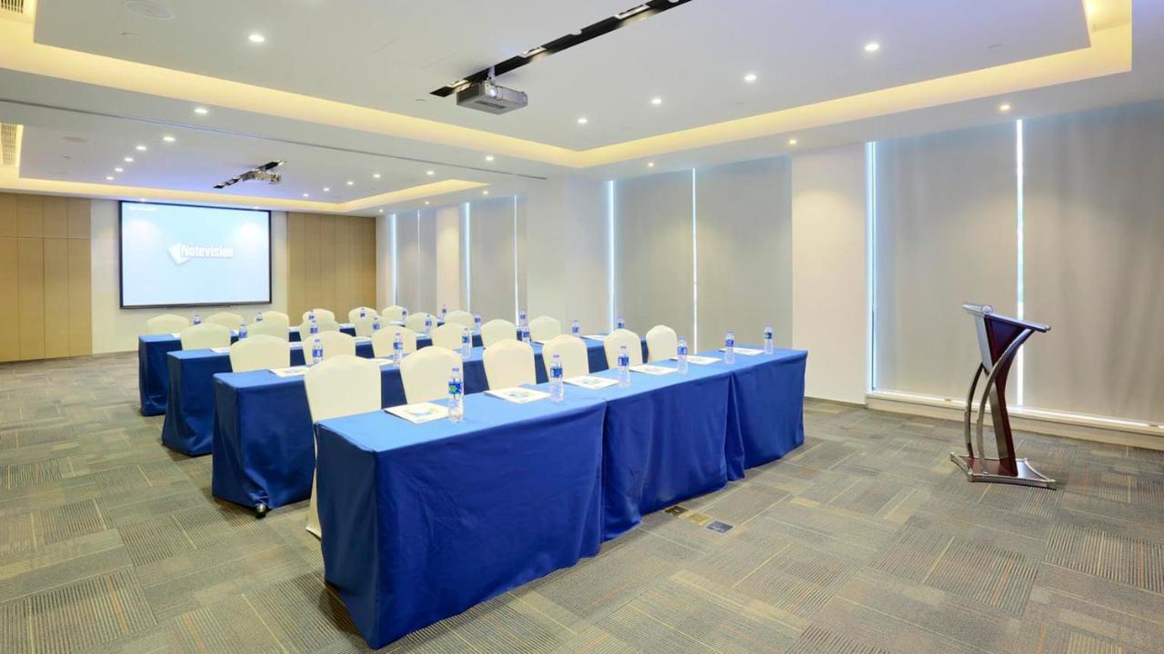 Holiday Inn Express Shanghai Gongkang By Ihg Dış mekan fotoğraf